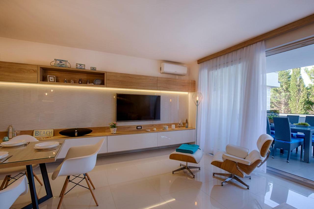 Deluxe By Traveler Tourist Agency Krk Apartment