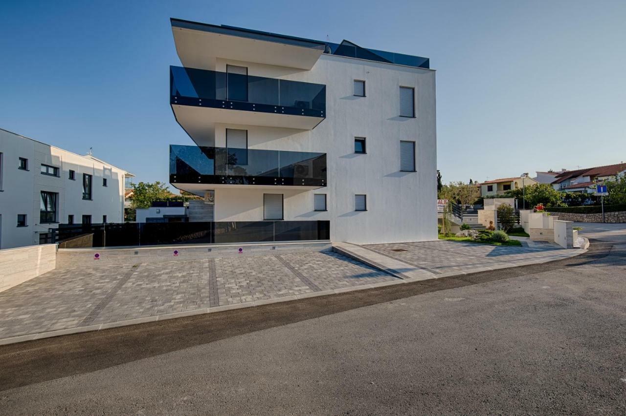 Apartment Deluxe By Traveler Tourist Agency Krk Krk Town