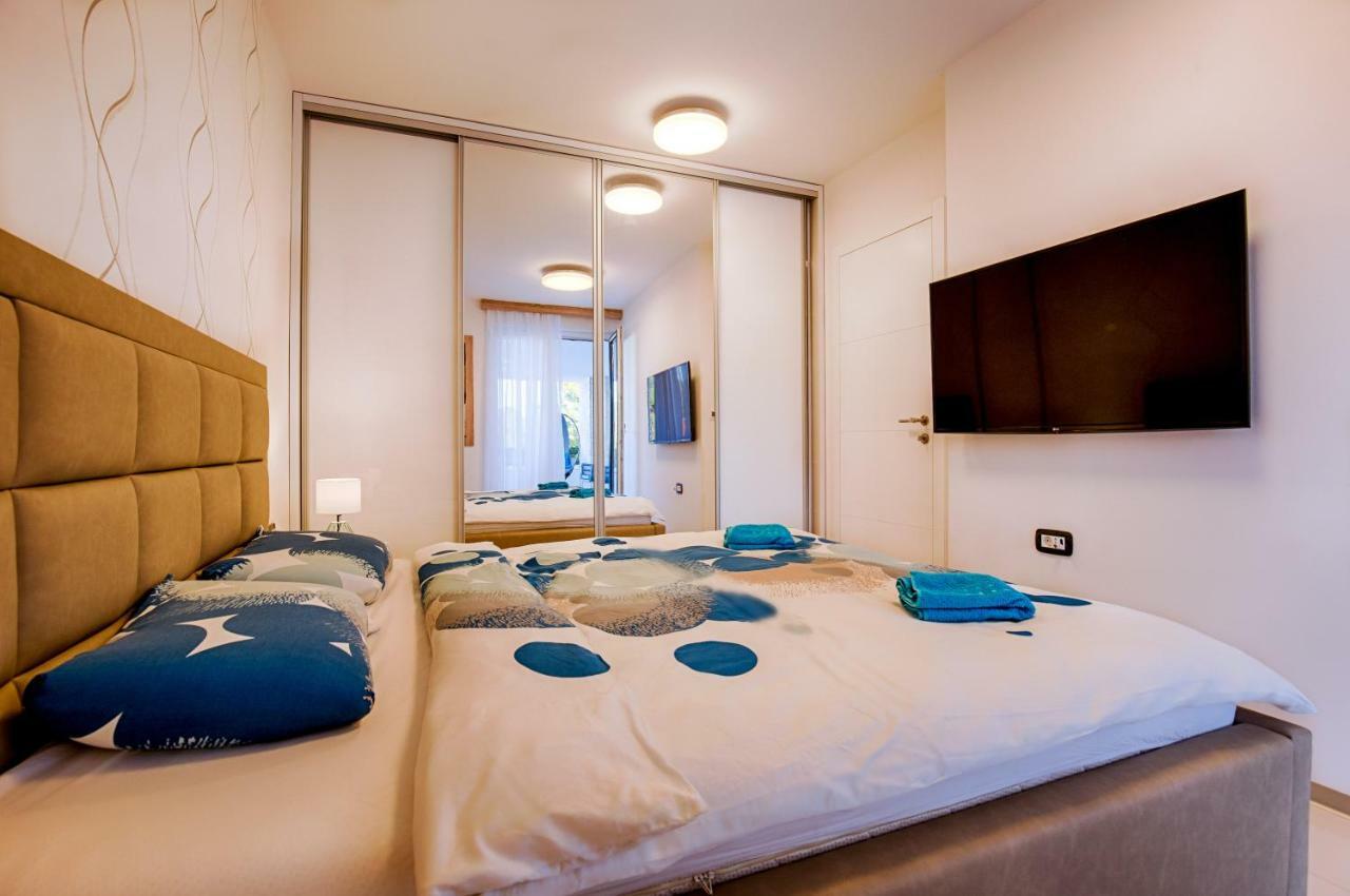 Deluxe By Traveler Tourist Agency Krk Apartment *