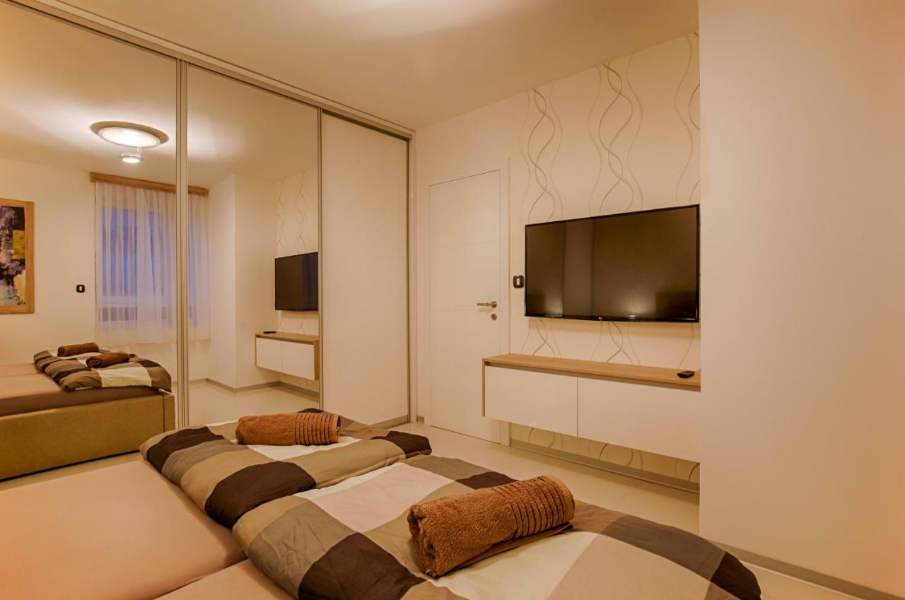 Apartment Deluxe By Traveler Tourist Agency Krk *