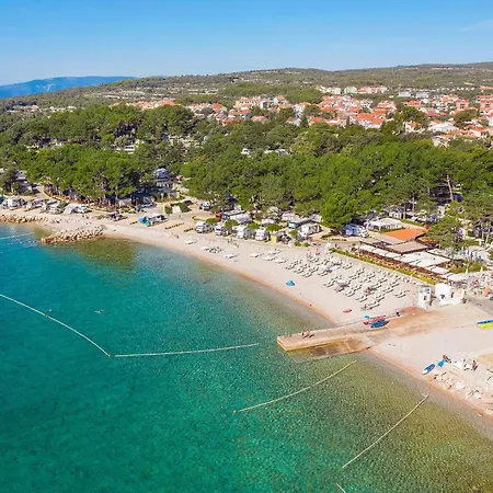 Deluxe Beach Apartments by Traveler Tourist Agency Krk Krk Town Exterior photo