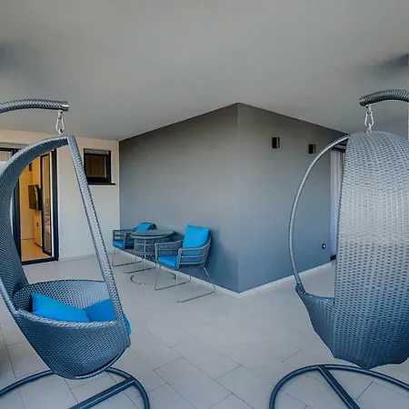 Deluxe Beach Apartments by Traveler Tourist Agency Krk Krk Town Exterior photo