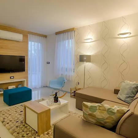 Deluxe Beach Apartments by Traveler Tourist Agency Krk Krk Town Exterior photo
