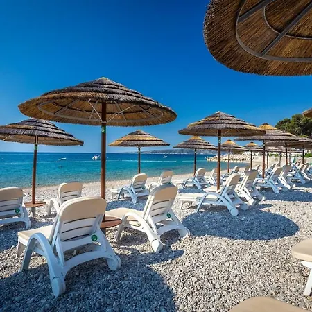Deluxe Beach Apartments by Traveler Tourist Agency Krk Krk Town Exterior photo