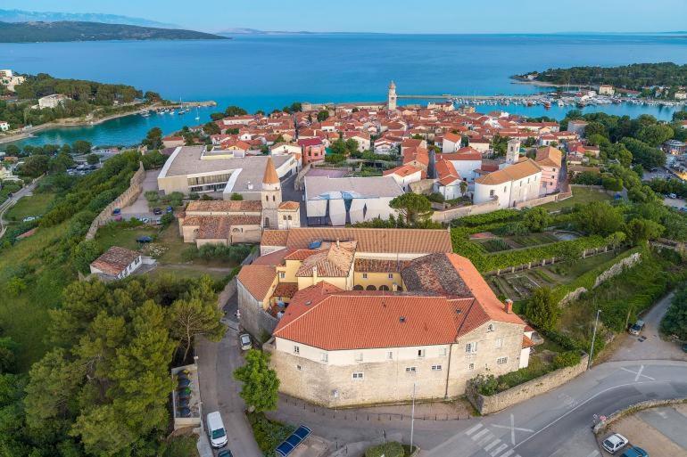 Deluxe New - Few Steps From The - Luxury With Style - By Traveler Tourist Agency Krk * Krk Town