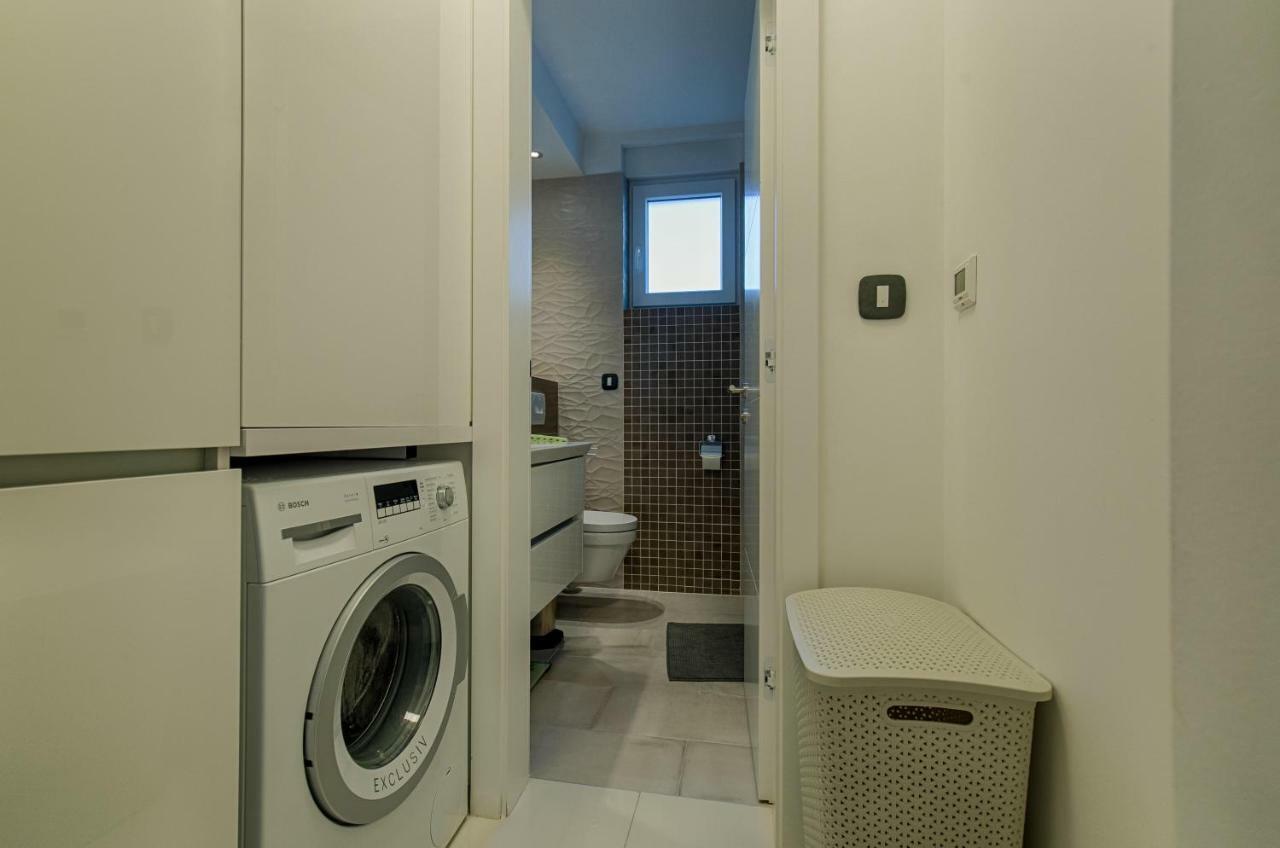 Deluxe New - Few Steps From The - Luxury With Style - By Traveler Tourist Agency Krk Apartment Krk Town